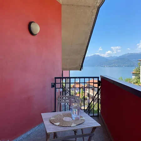 La Casa Al Lago, Apartment *